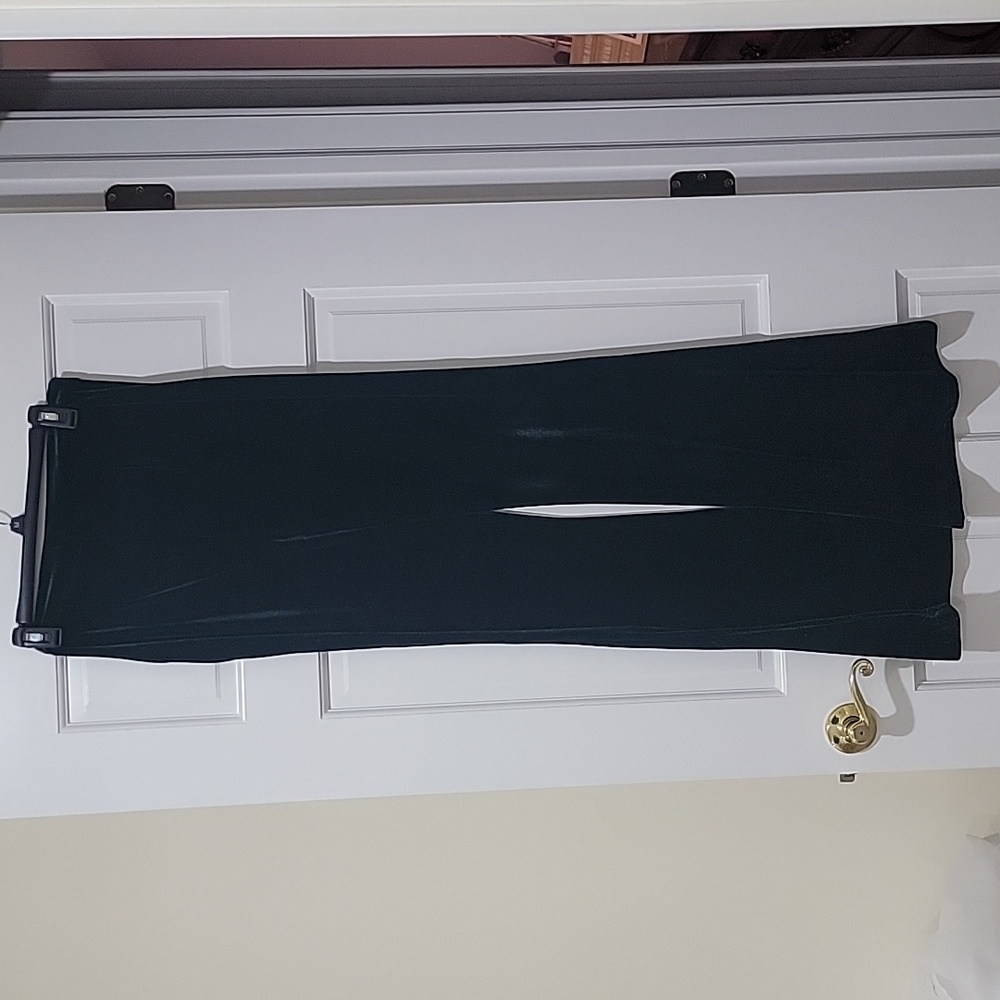 Lulu's new velvet green flare pants